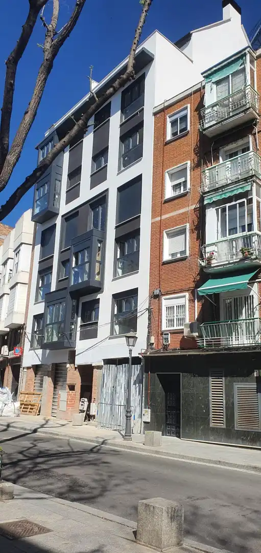 Außenansicht von Wohnungen zum Verkauf in Madrid