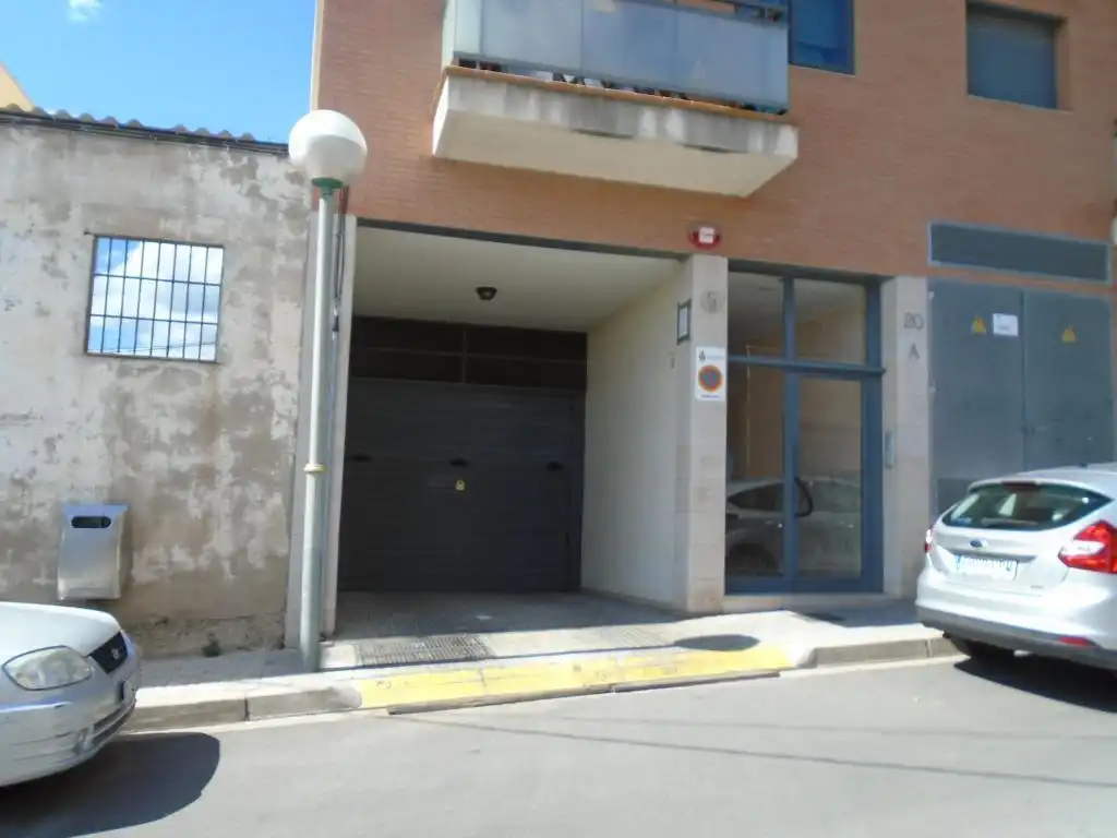 Aparcament amb ascensor en venda a C/ Vint i vuit, imagen 10