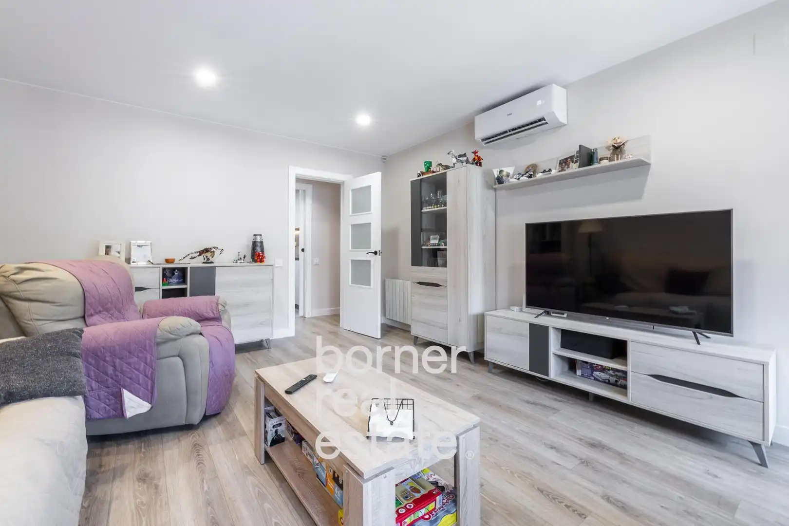 Wohnung zum Verkauf in Rubí mit Heizung, Parkett und Balkon