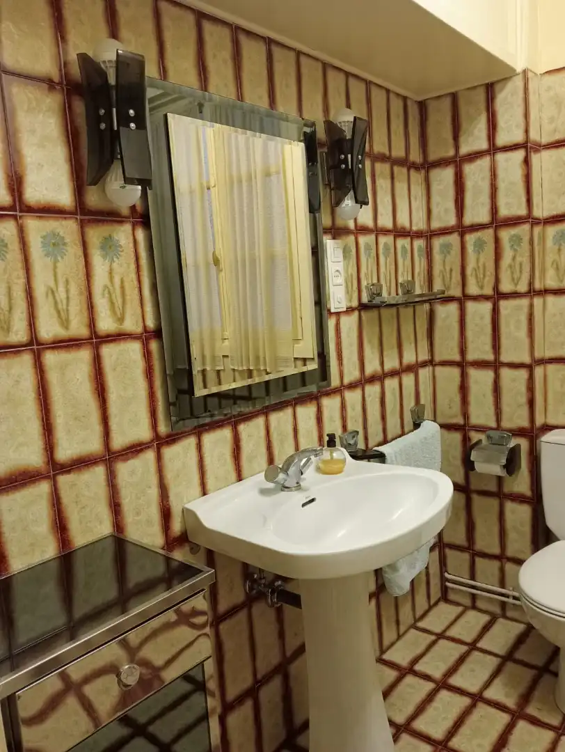 Bathroom of Flat for sale in Irun   with Heating, Parquet flooring and Balcony