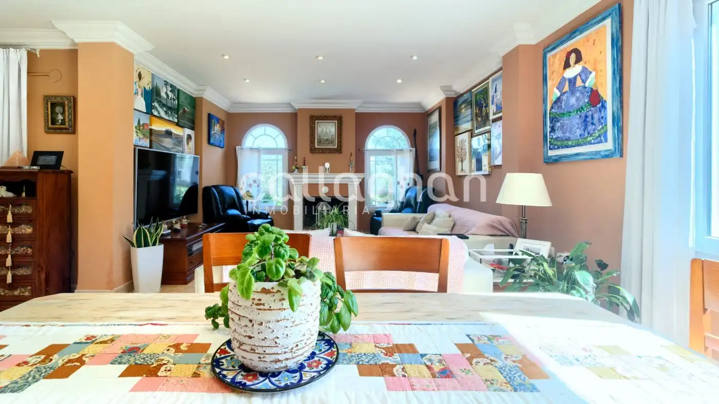Vista exterior de Casa o chalet en venta en Paterna con Aire acondicionado, Calefacción y Jardín privado