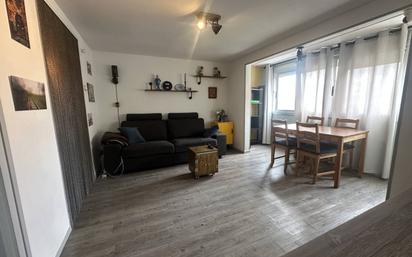 Sala d'estar de Pis en venda en Sabadell amb Aire condicionat, Calefacció i Parquet