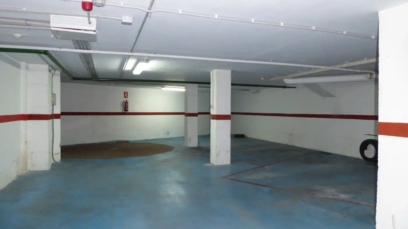 Garaje de alquiler en Calle PERIS MENCHETA, 29, Barrio de Benimaclet