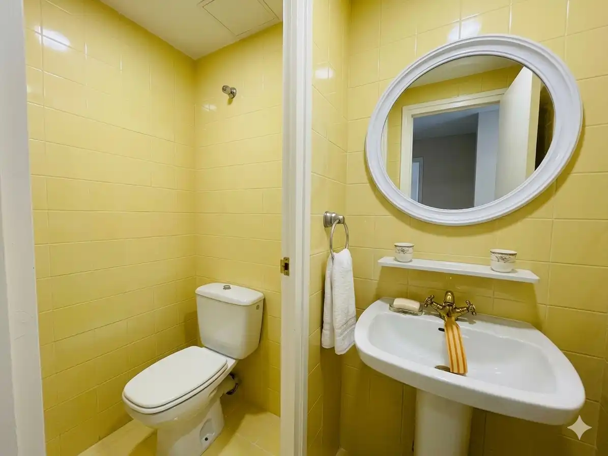 Bathroom of Commercial properties for sale in Zaragoza