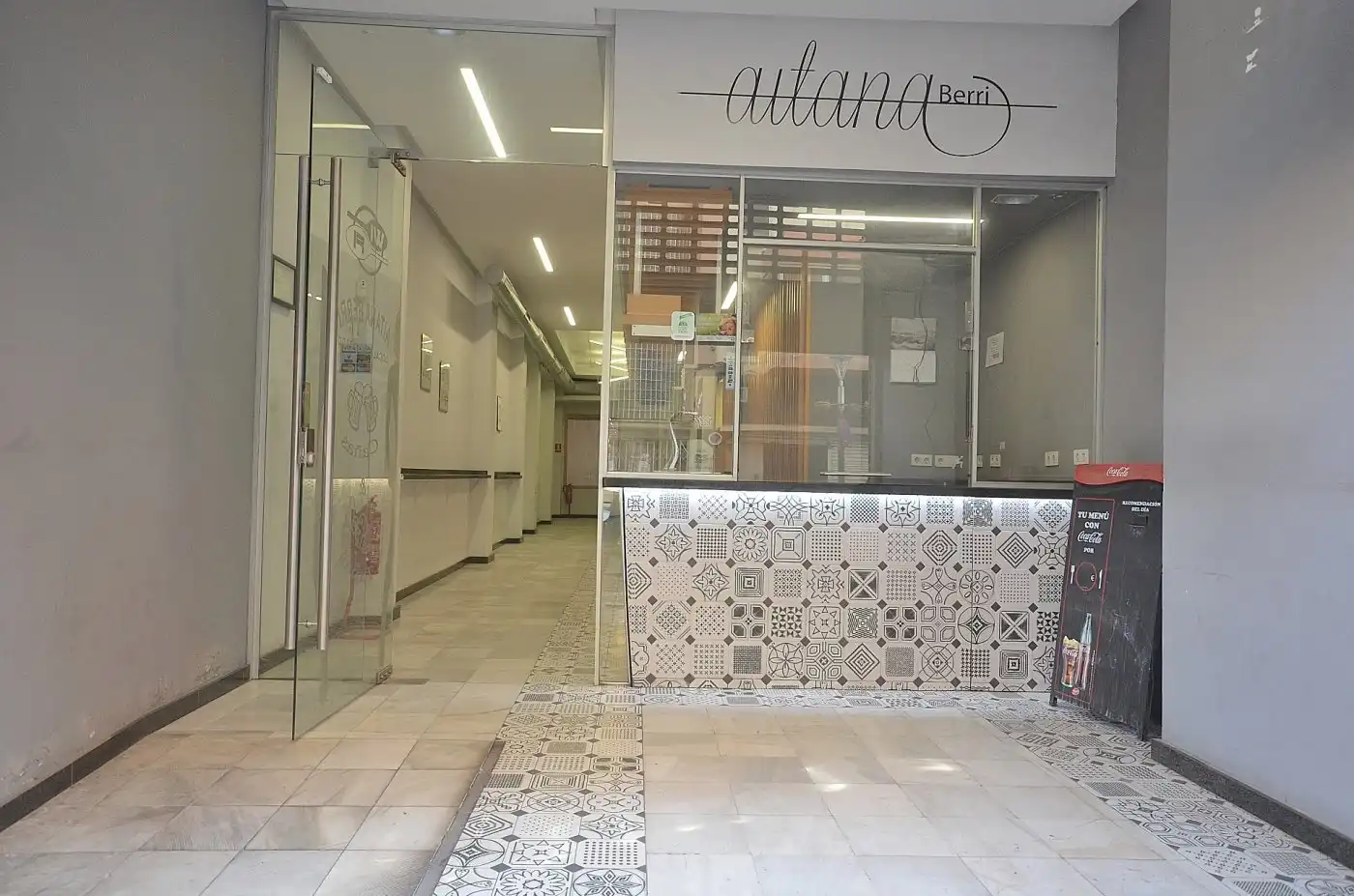 Local comercial en venta en Calle ramon gallud 59, imagen 8
