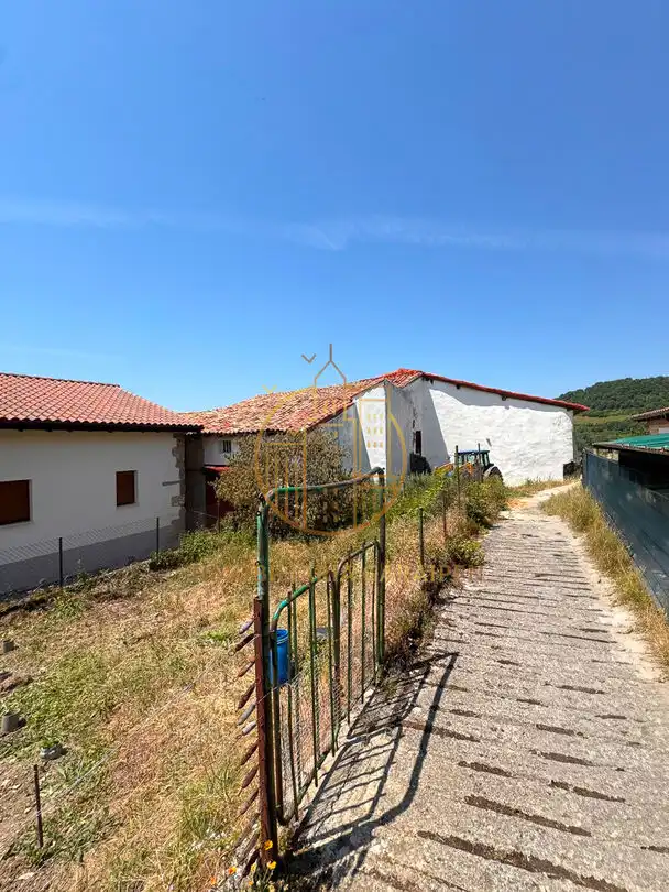 Vista exterior de Finca rústica en venda en Ergoiena amb Terrassa i Traster