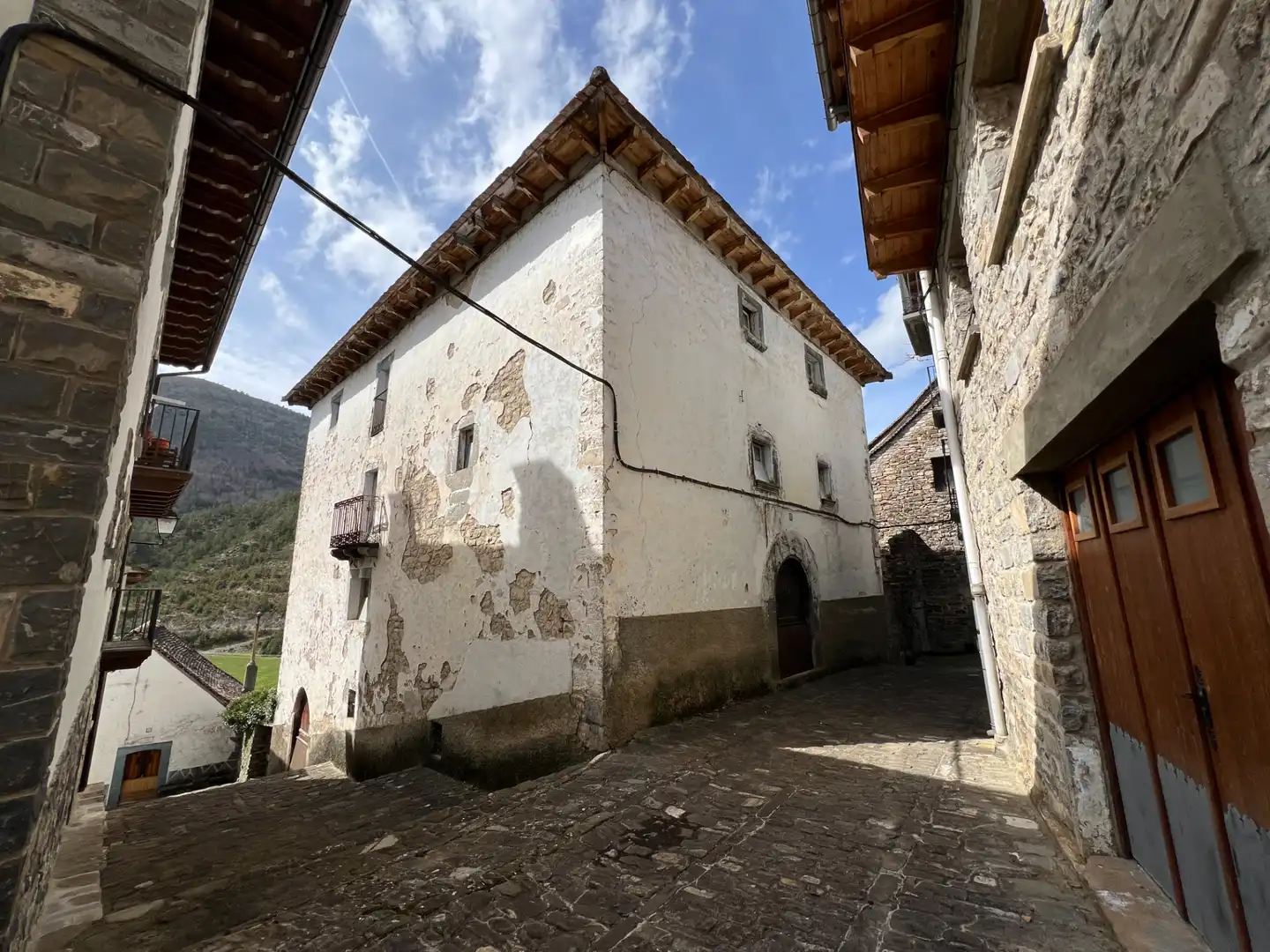 Vista exterior de Casa o chalet en venta en Ansó con Balcón