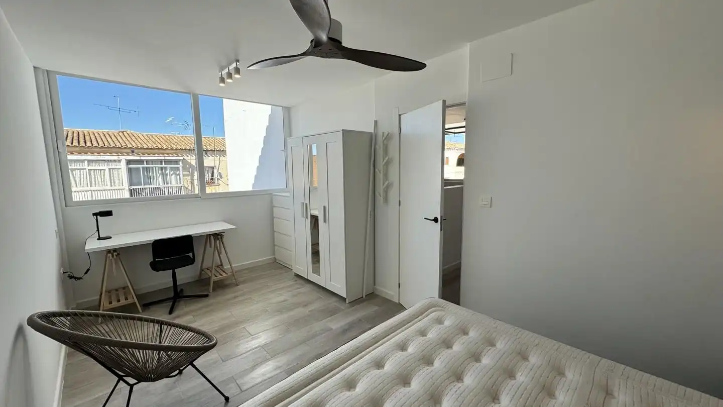 Flat for rent in Calle Calle Segovia, Barrio de Zaidín