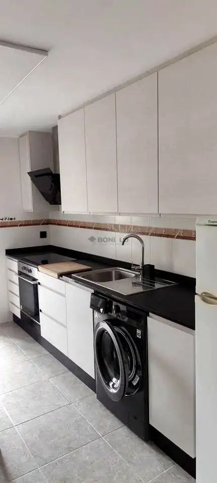Kitchen of Flat for rent in La Puebla de Valverde  with Heating, Parquet flooring and Furnished