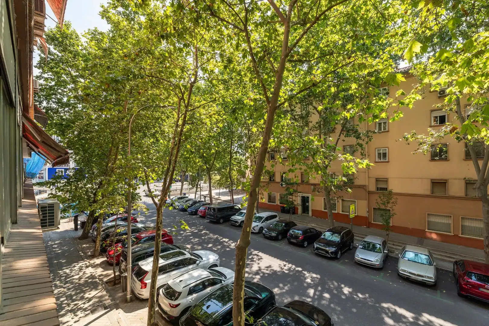 Vista exterior de Piso en venta en Madrid con Calefacción, Parquet y Balcón