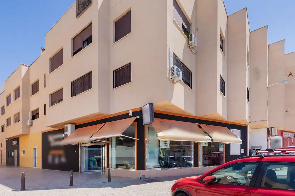 Vista exterior de Piso en venta en El Ejido