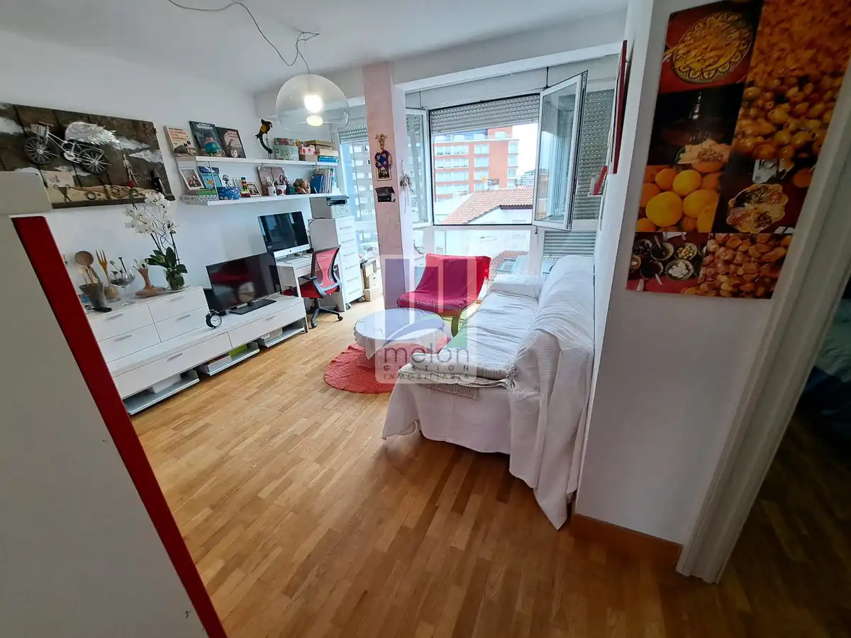 Sala d'estar de Pis en venda en Burgos amb Traster