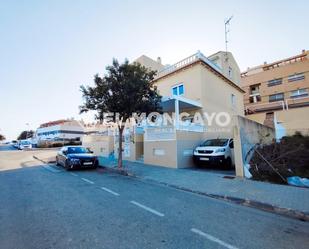 Exterior view of Single-family semi-detached for sale in Guardamar del Segura  with Air Conditioner, Heating and Terrace