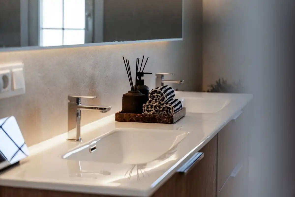 Baño de Casa o chalet de alquiler en Estepona con Aire acondicionado, Jardín privado y Terraza