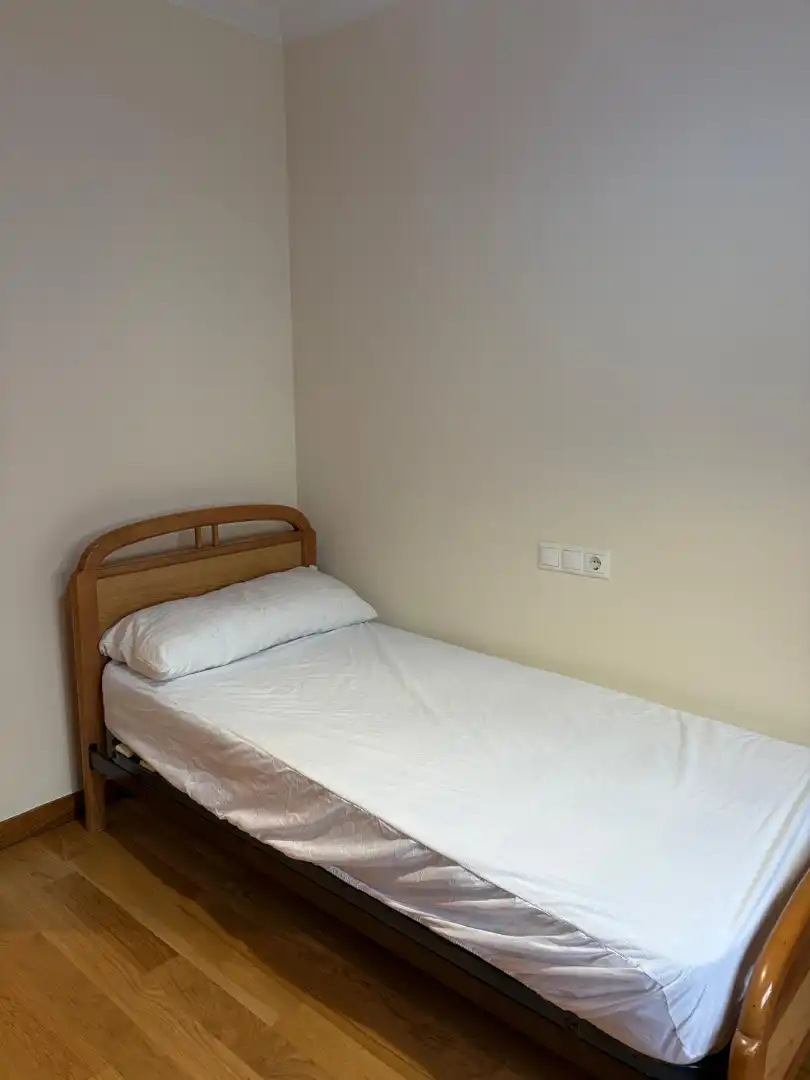 Bedroom of Flat for rent in A Parda