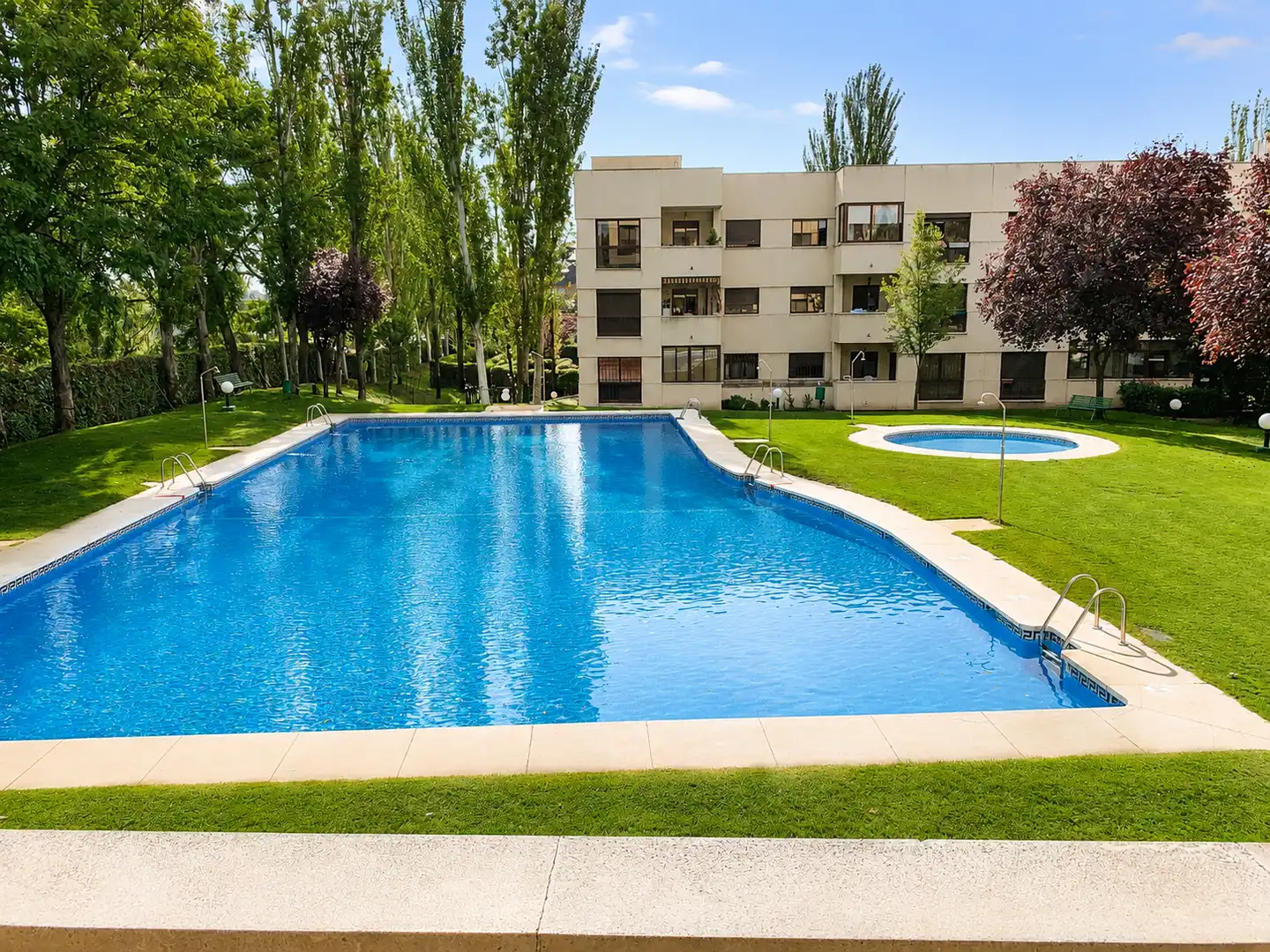 Piscina de Piso de alquiler en Las Rozas de Madrid con Aire acondicionado, Calefacción y Terraza