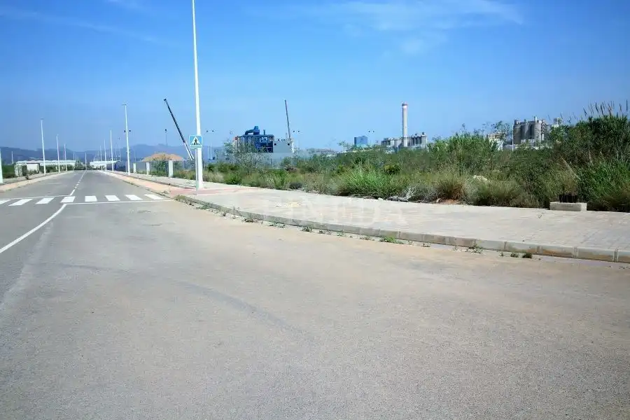 Terreno industrial en venta en Avenida DE LA MAR, Playa Puerto de Sagunto