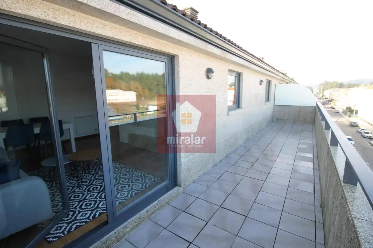 Terraza de Ático en venta en Salvaterra de Miño con Calefacción, Terraza y Amueblado