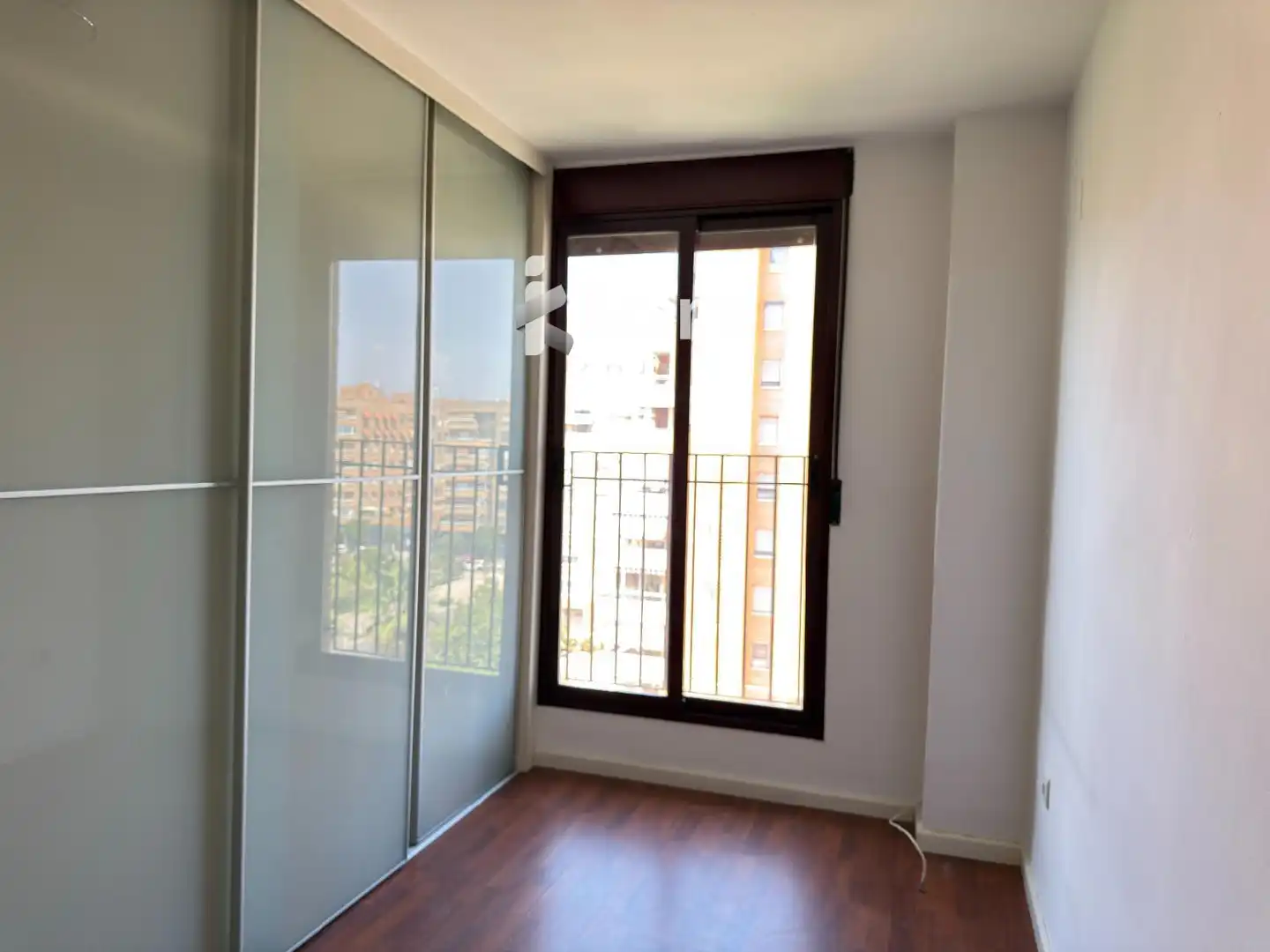 Habitación de Piso en venta en Valencia con Aire acondicionado, Terraza y Piscina