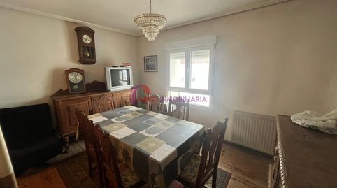 Foto 2 de Piso en venta en Calle San Francisco, Los Vadillos - R. Sanitaria - Pozanos, Burgos Capital