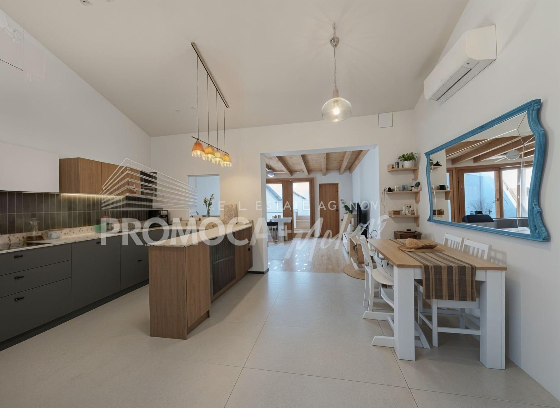 Kitchen of House or chalet for sale in Molins de Rei  with Air Conditioner, Private garden and Terrace