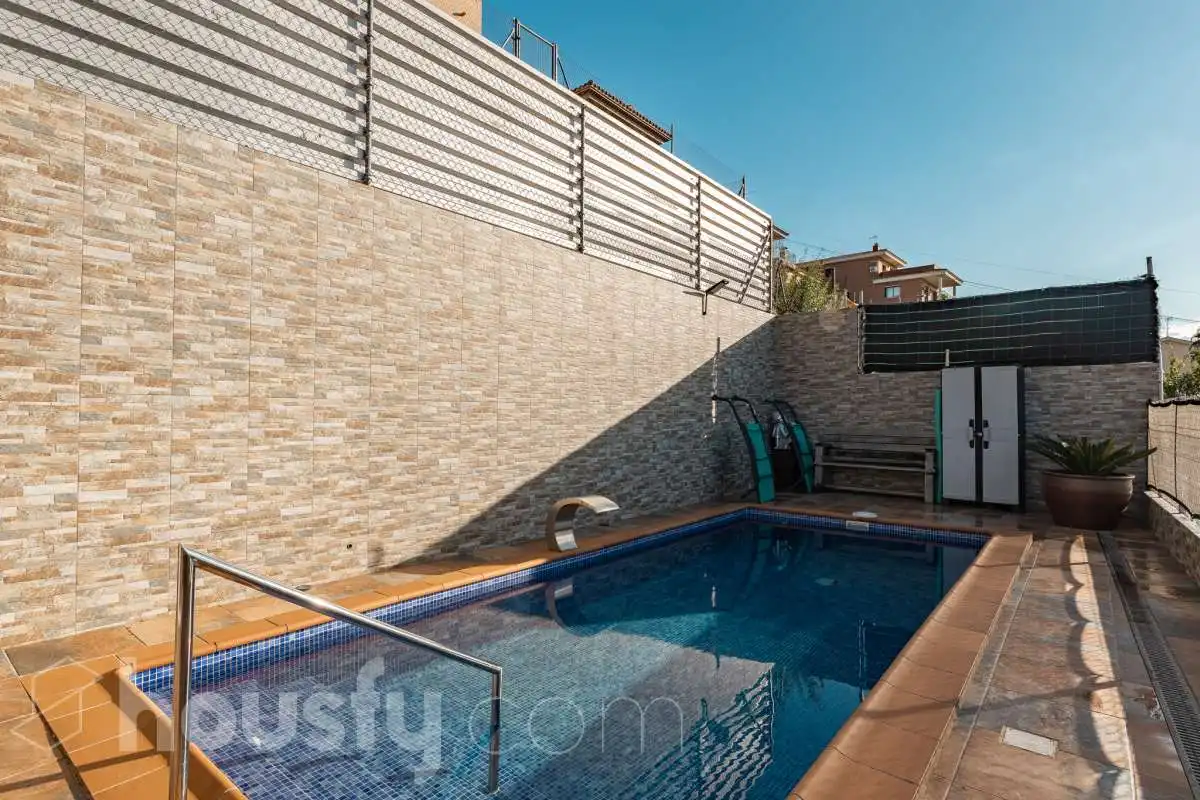 Piscina de Casa o xalet en venda en Abrera, Barcelona