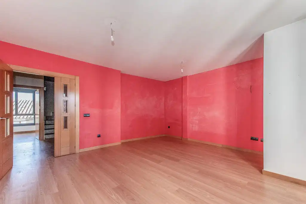 Habitación de Casa adosada en venta en La Hiniesta  con Calefacción y Terraza