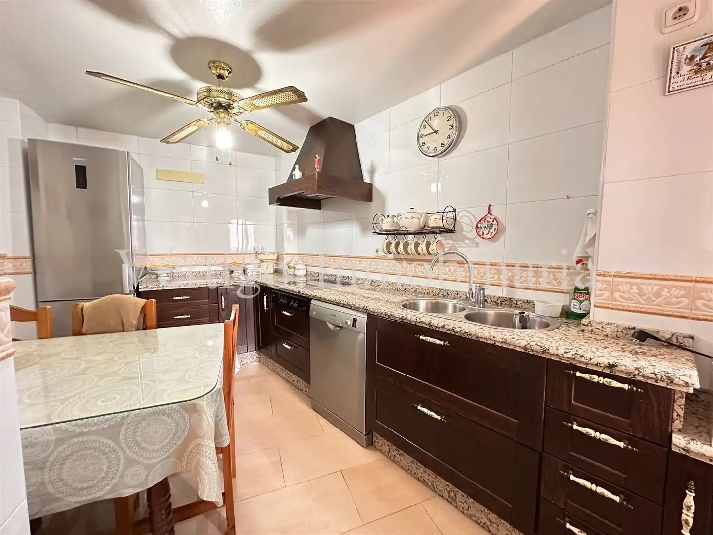 Kitchen of Flat for sale in Dos Hermanas  with Air Conditioner, Heating and Private garden