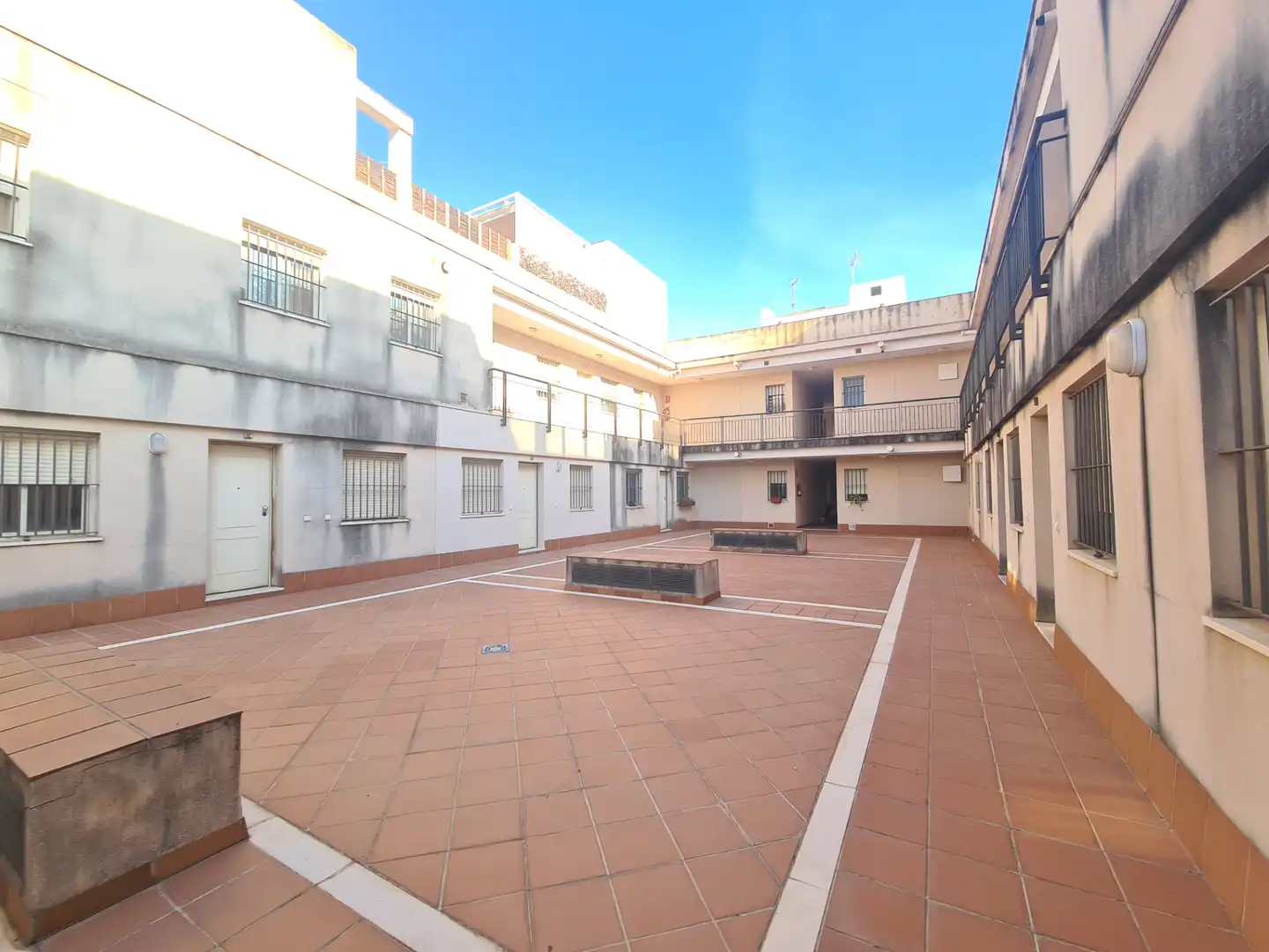 Exterior view of Apartments for sale in Dos Hermanas