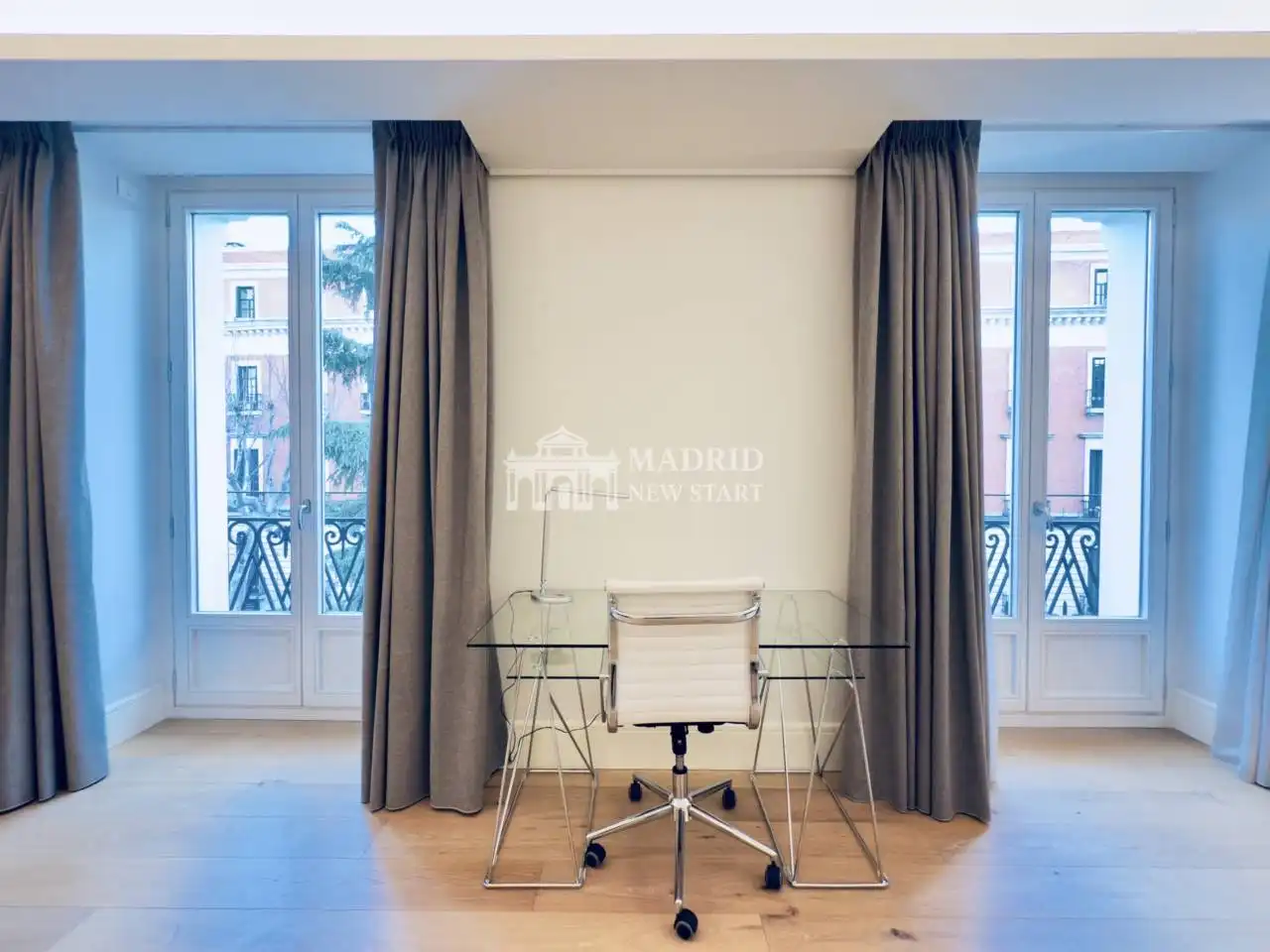 Schlafzimmer von Wohnung zur Miete in Madrid mit Klimaanlage, Heizung und Parkett