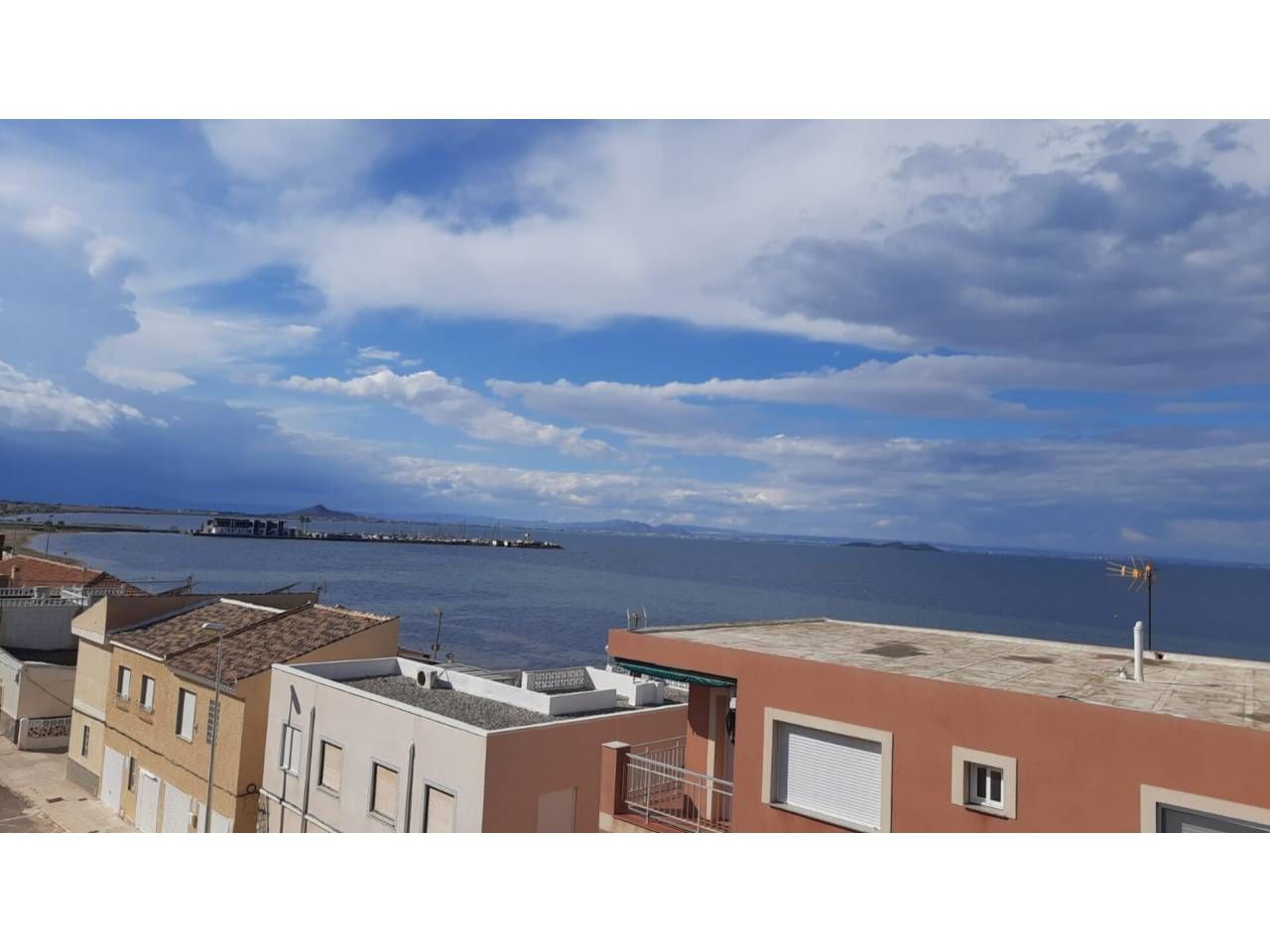 Vista exterior de Pis en venda en Cartagena amb Aire condicionat, Terrassa i Moblat