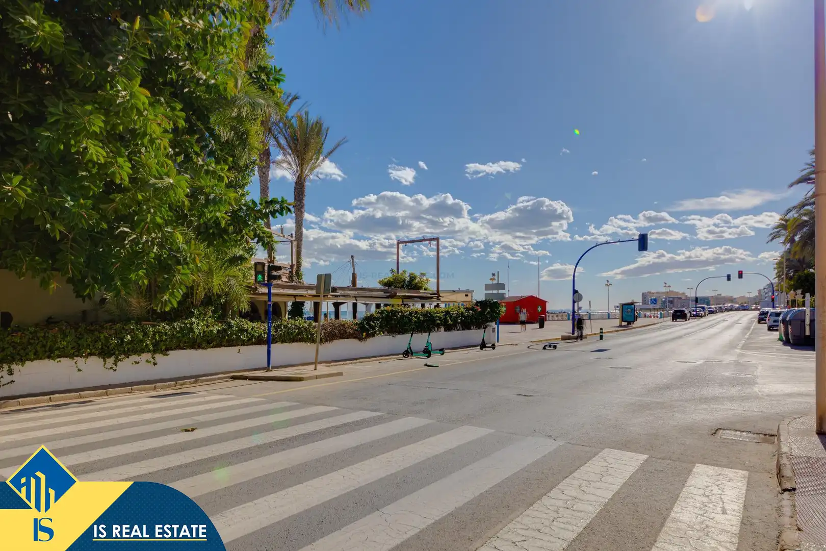 Apartamento con piscina en venta en Playa de los Locos, imagen 42