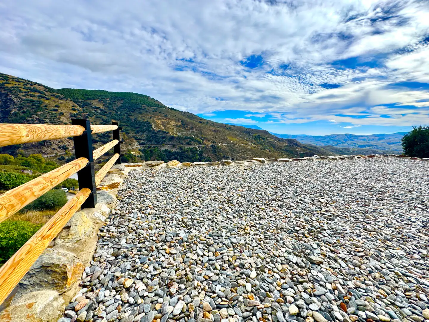 Vista exterior de Casa o chalet en venta en Bérchules con Calefacción, Jardín privado y Terraza