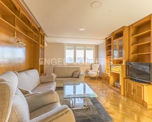 Living room of Apartment for sale in  Madrid Capital  with Air Conditioner, Heating and Private garden