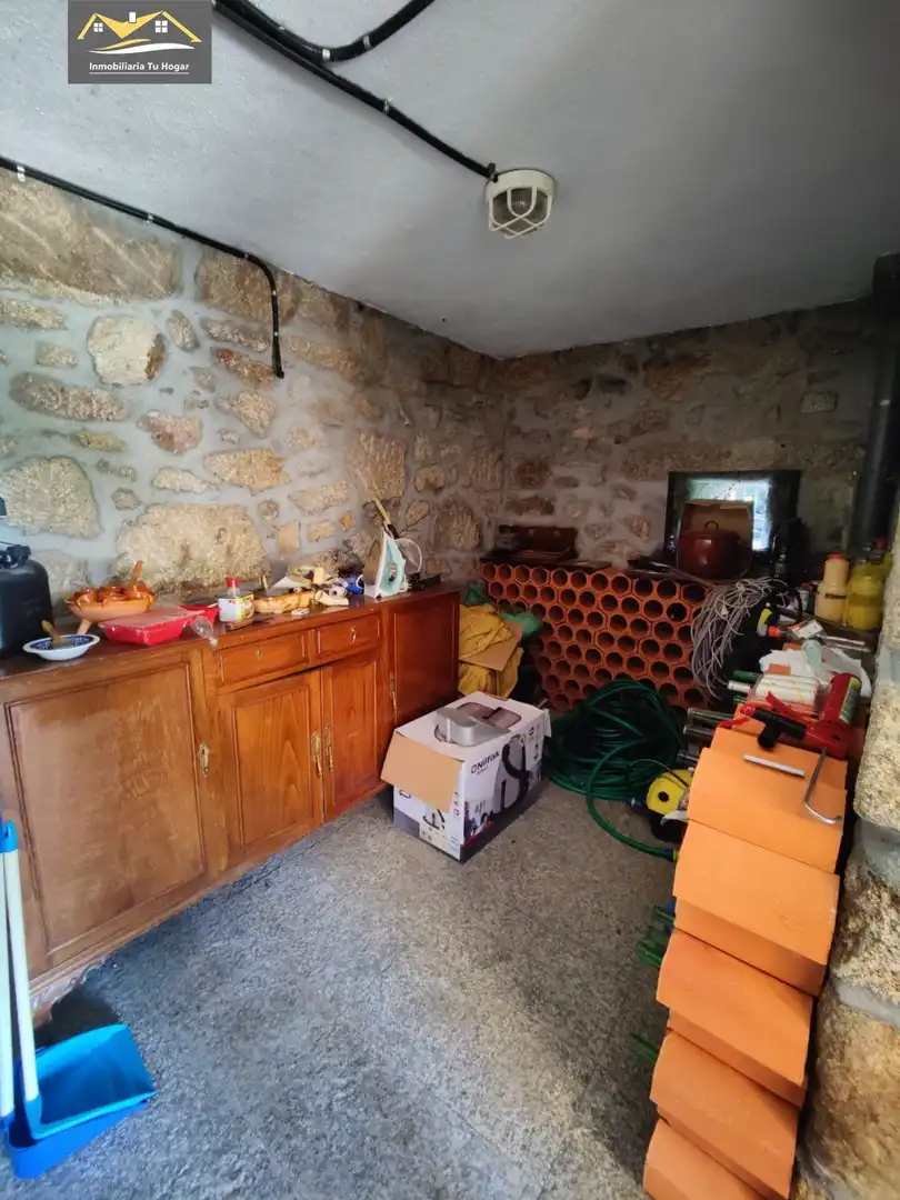 Houses for sale in Coles  with Heating, Private garden and Terrace