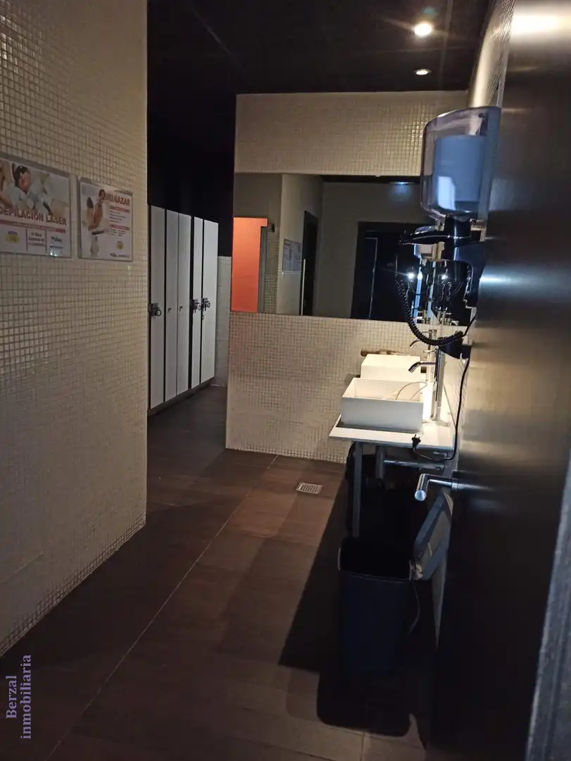 Local comercial de lloguer a Calle Duques de Nájera, imagen 8