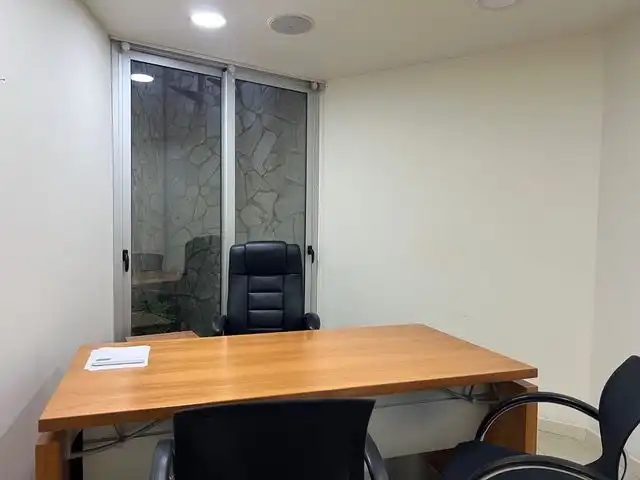 Local de alquiler en Esplugues de Llobregat con Aire acondicionado, Calefacción y Amueblado