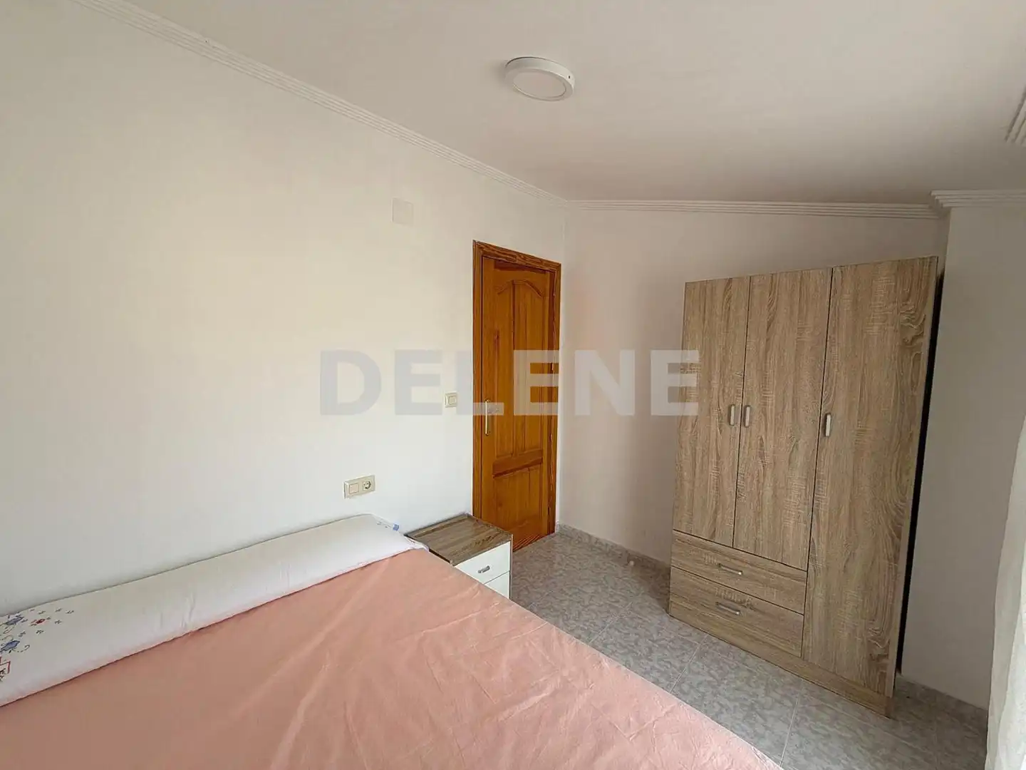 Habitación de Ático en venta en Hellín con Terraza y Amueblado