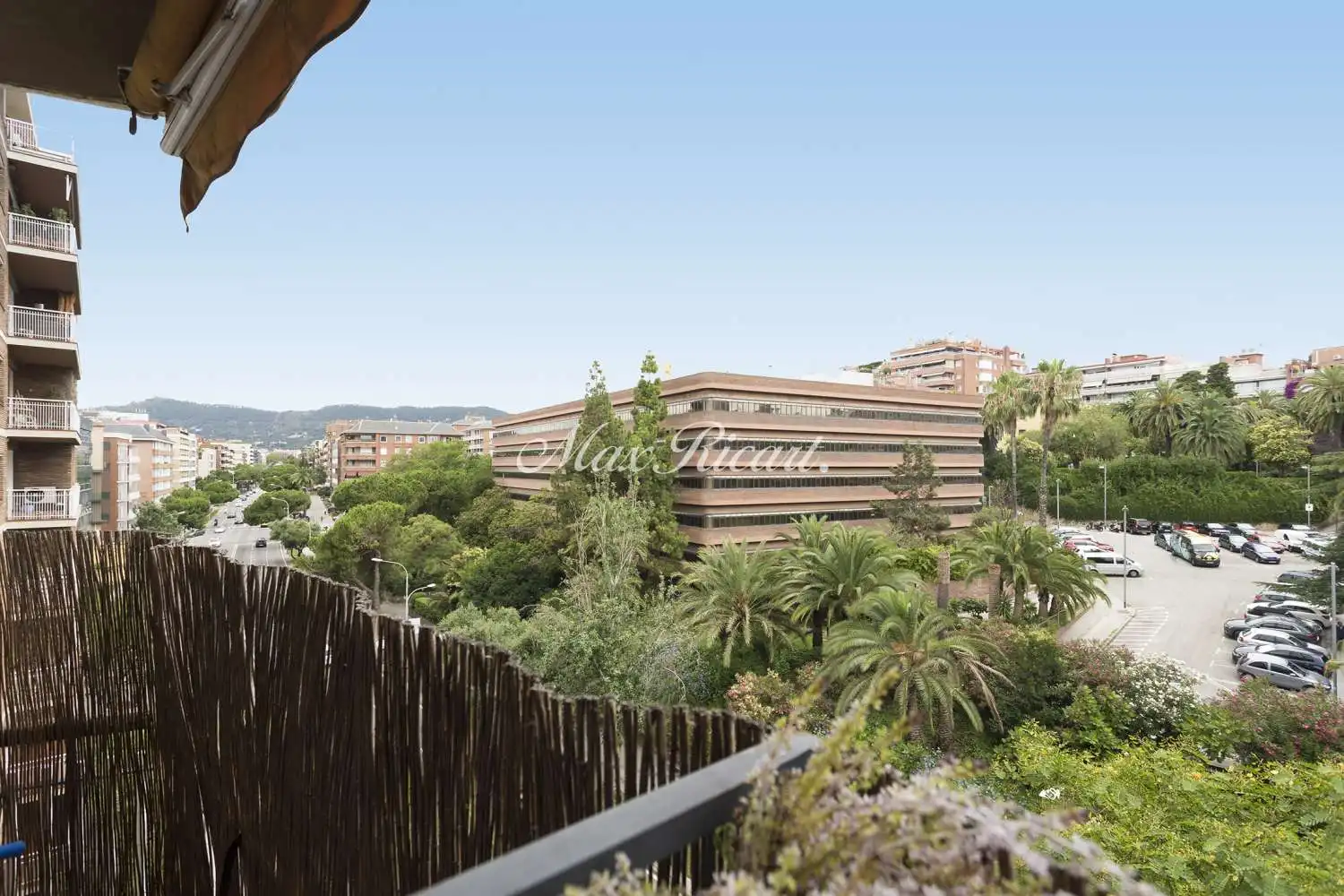 Außenansicht von Wohnung zur Miete in Barcelona mit Klimaanlage, Heizung und Terrasse