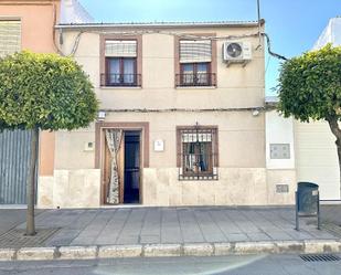 Vista exterior de Casa o xalet en venda en La Roda de Andalucía amb Aire condicionat i Terrassa