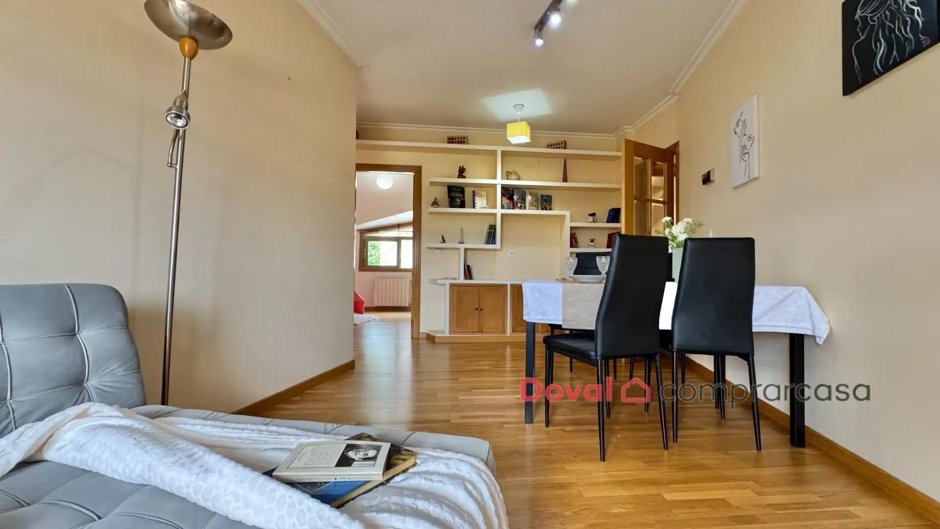 Wohnzimmer von Wohnung zum Verkauf in Tui mit Heizung, Abstellraum und Möbliert