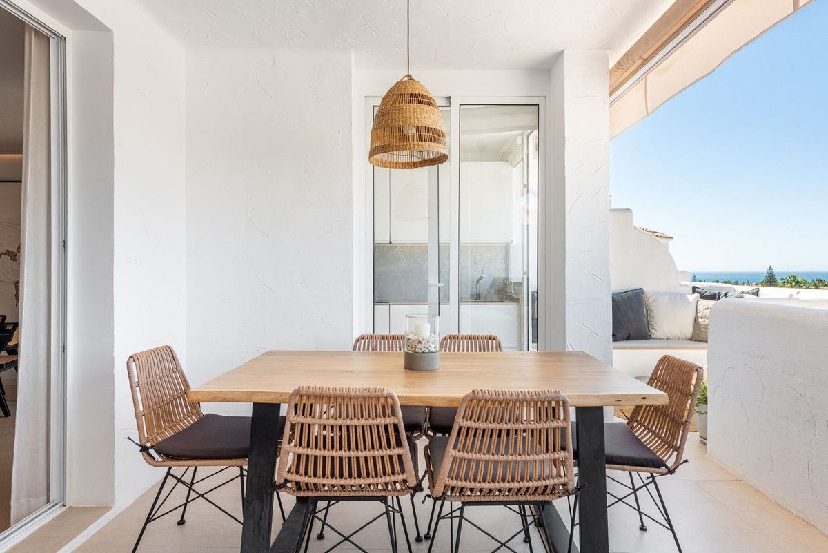 Comedor de Dúplex en venta en Marbella con Aire acondicionado, Terraza y Piscina comunitaria