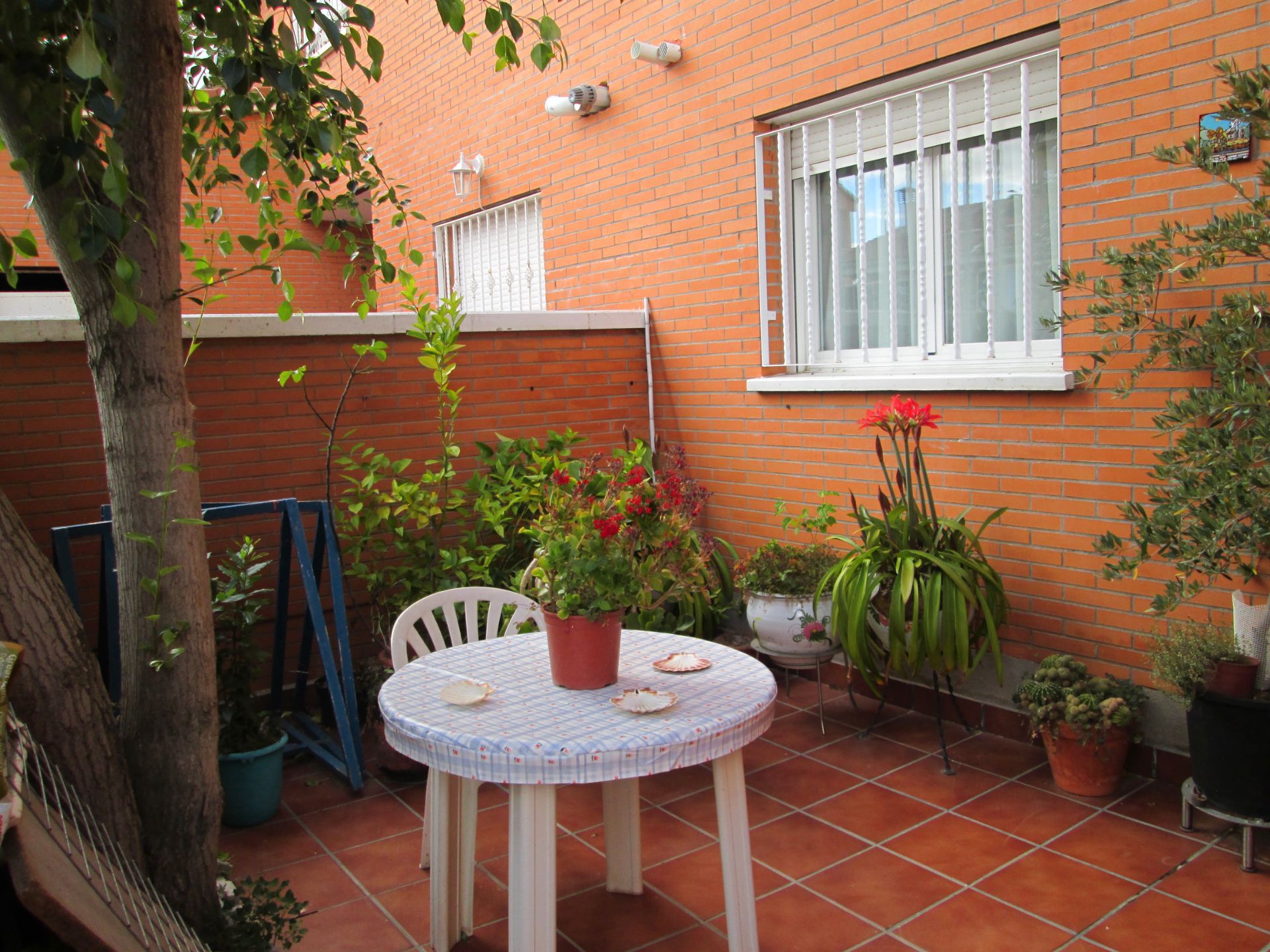 Garden of Single-family semi-detached for sale in Seseña  with Air Conditioner, Heating and Private garden
