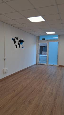 Local comercial en Alquiler en Carrer de l'Assemblea de Catalunya, 9 en Nord