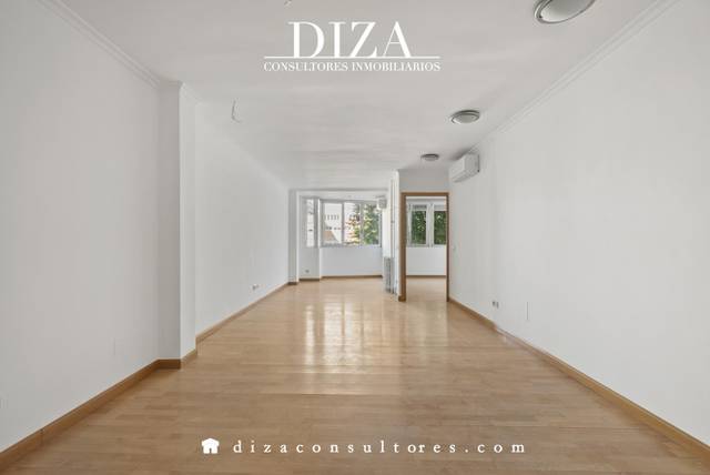 Piso en Alquiler en De Bravo Murillo en Ríos Rosas - Nuevos Ministerios