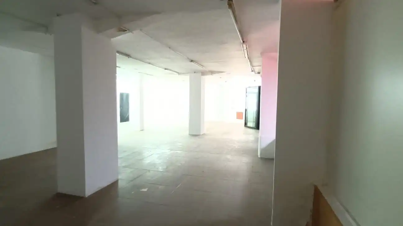 Local comercial en venta en Calle Garcilaso, imagen 12