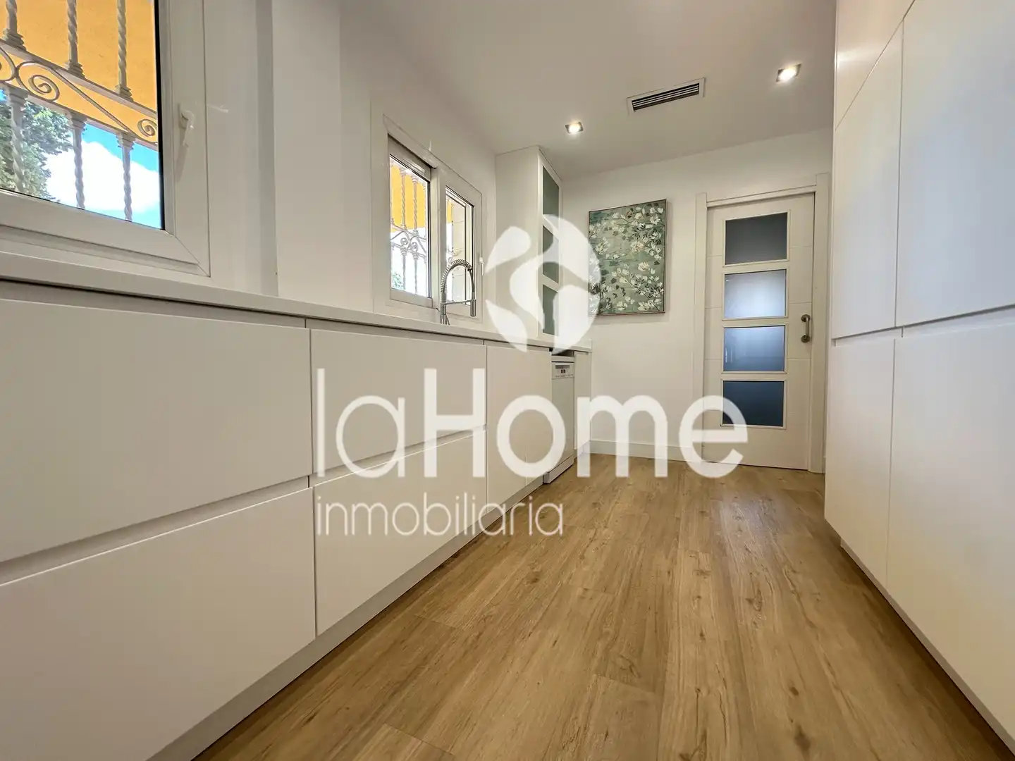 Cocina de Casa o chalet en venta en Paterna con Aire acondicionado, Calefacción y Jardín privado