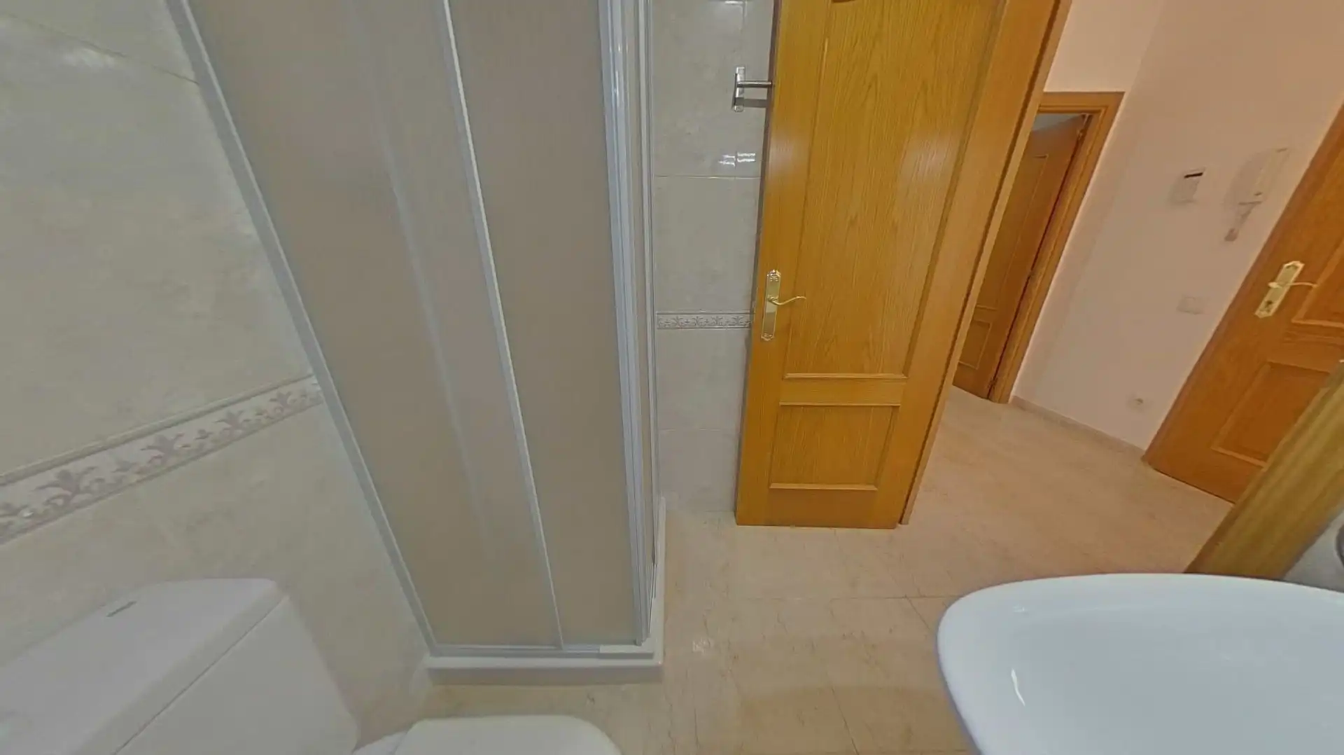 Bathroom of Flat for sale in Terrassa  with Heating