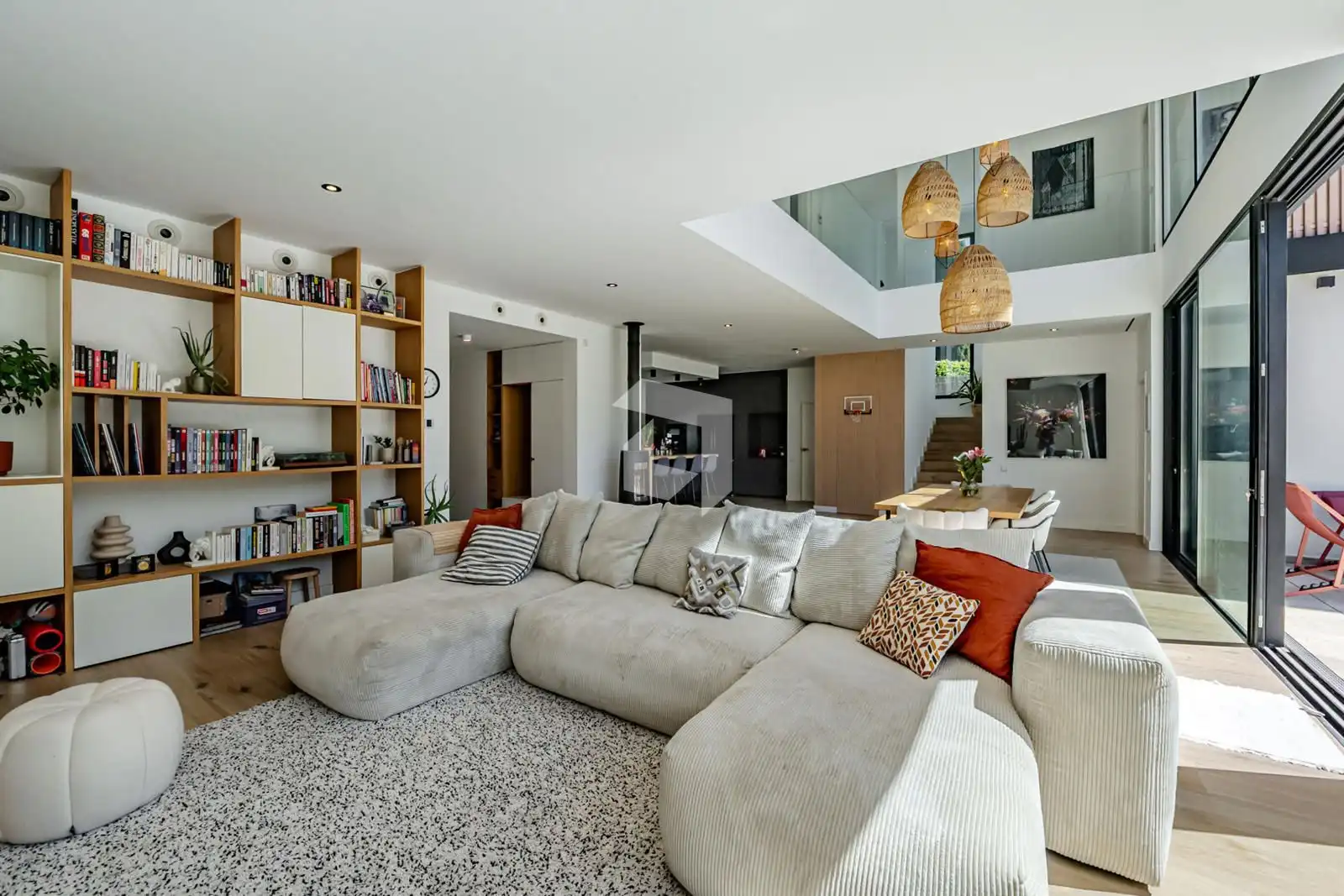 Living room of Houses for sale in Pozuelo de Alarcón  with Air Conditioner, Heating and Terrace