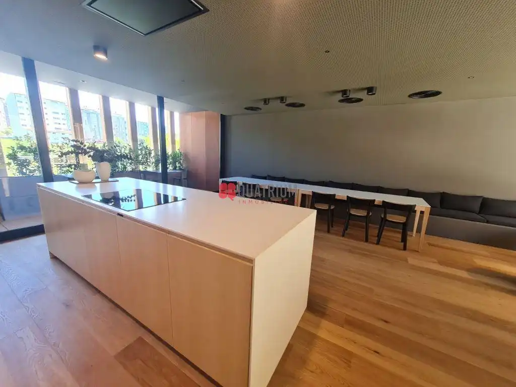 Piso de alquiler en Santiago de Compostela  con Calefacción, Terraza y Amueblado